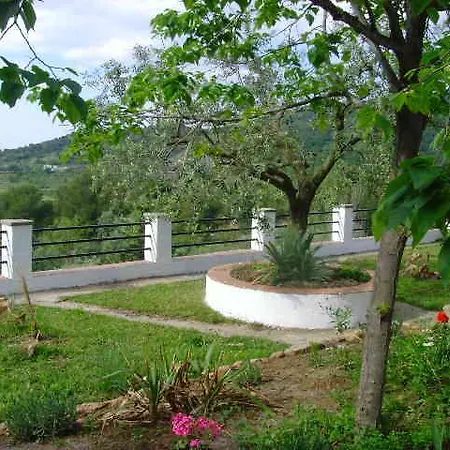 Сasa de vacaciones El Pinaret