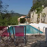 El Pinaret Nyaraló